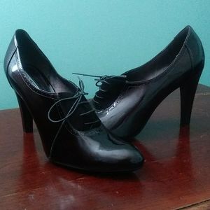 Via spiga brown patent shoes